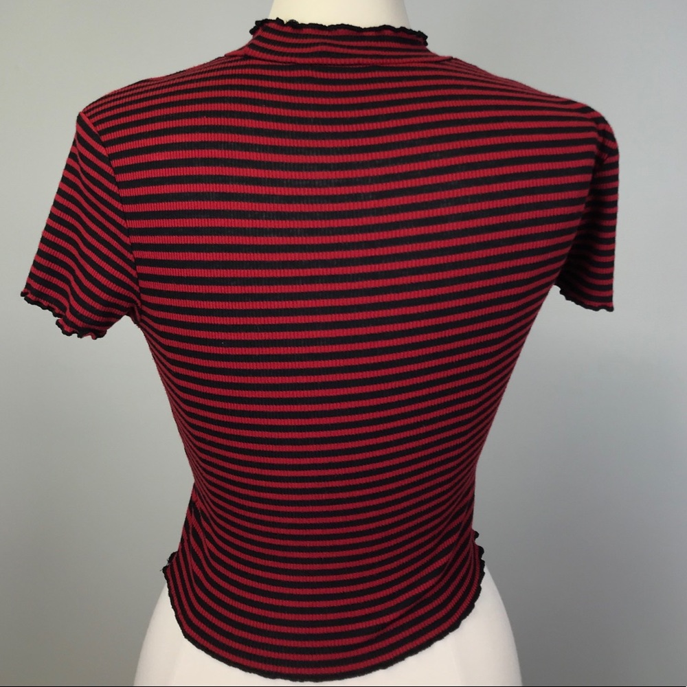 Black & Red Striped Lettuce Edge Crop T-Shirt